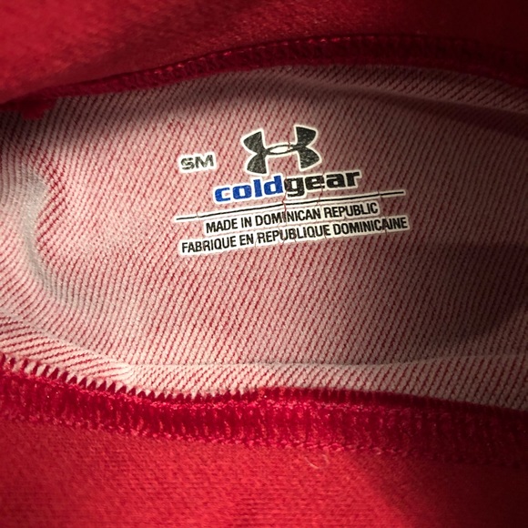 Bundle of 4 Under Armour shirts - Picture 3 of 3